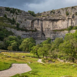 Malham Cove & Gordale Scar - Yorkshire Dales - Contour Mug -Kitchenware Store MalhamCoveshutterstock 1539413738adjsq 80a3ace9 03a5 48a3 bbcf e18b21cdbd24